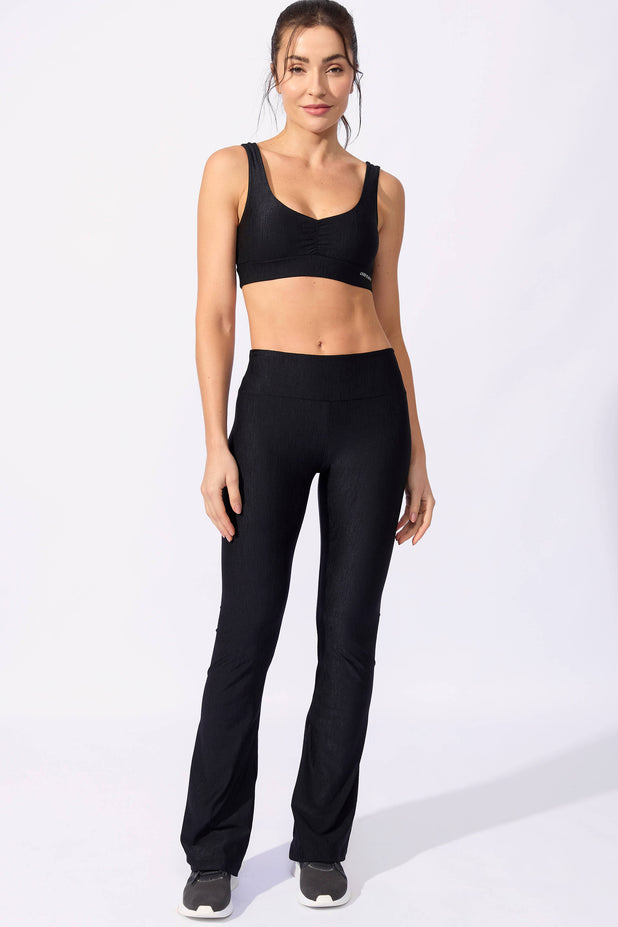 Calça Flare Texturizada Preta