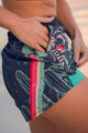 Short com Bolso e Fenda Estampa Mandacaru
