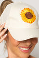 Boné Branco Bordado Girassol