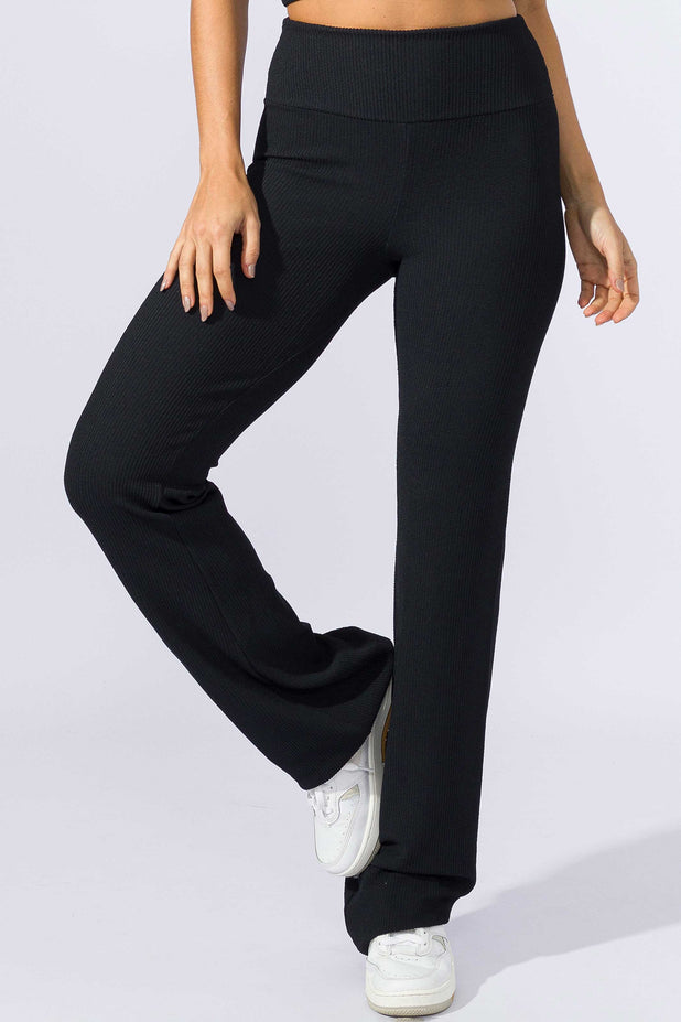 Calça Flare Texturizada Preta de Poliamida