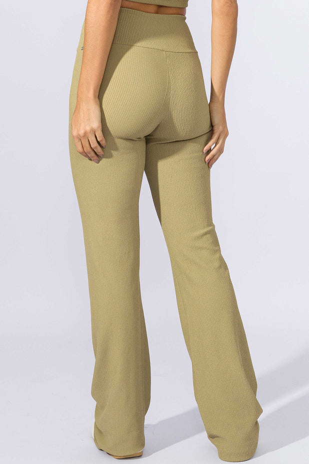 Calça Flare Texturizada Bege