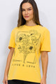 T-Shirt Estonada Ramo de Flores