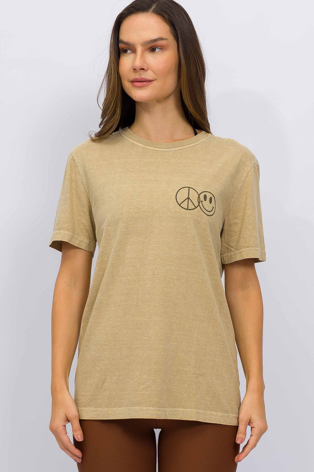 T-Shirt Estonada Paz e Amor