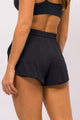 Short com Lateral em Tela Preto