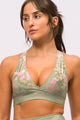 Top Fitness com Bolso em Tela Pulse