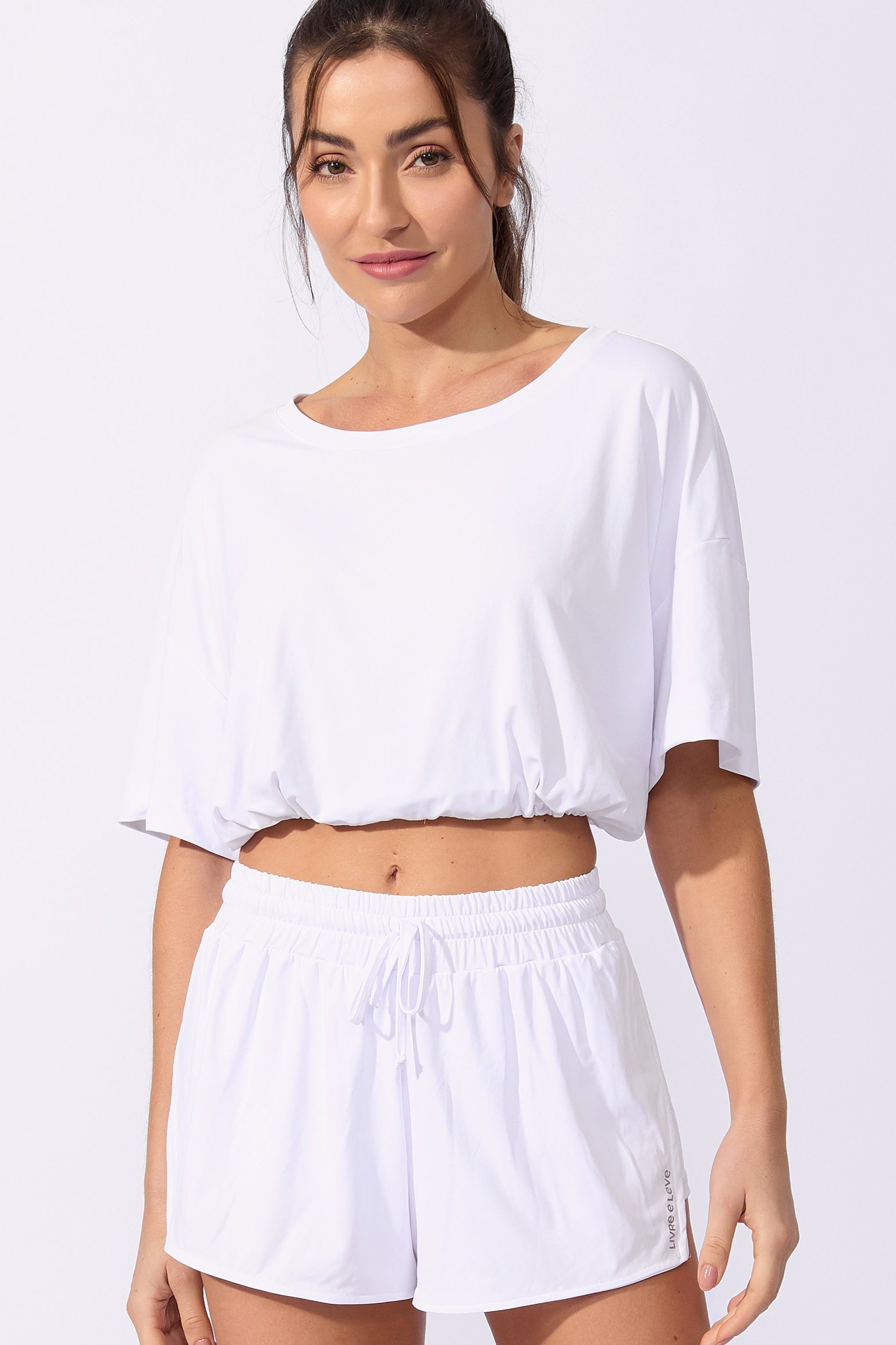 Short com Fenda Branco