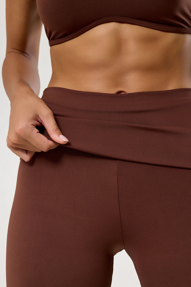 Calça Flare com Cós de Virar Marrom