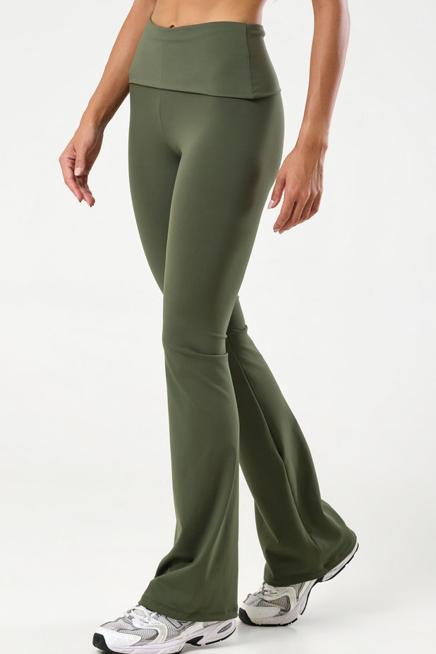 Calça Flare com Cós de Virar Verde