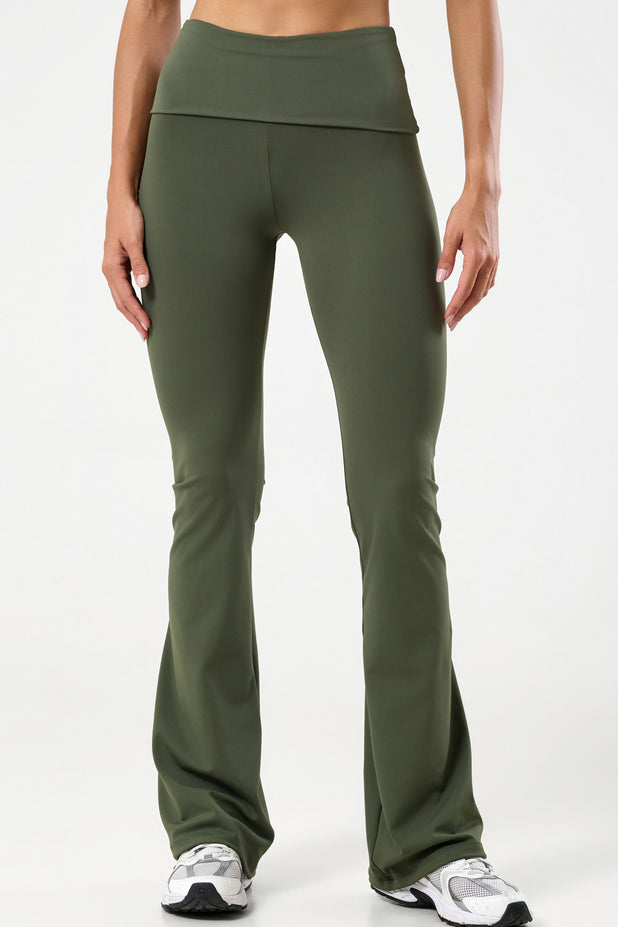 Calça Flare com Cós de Virar Verde
