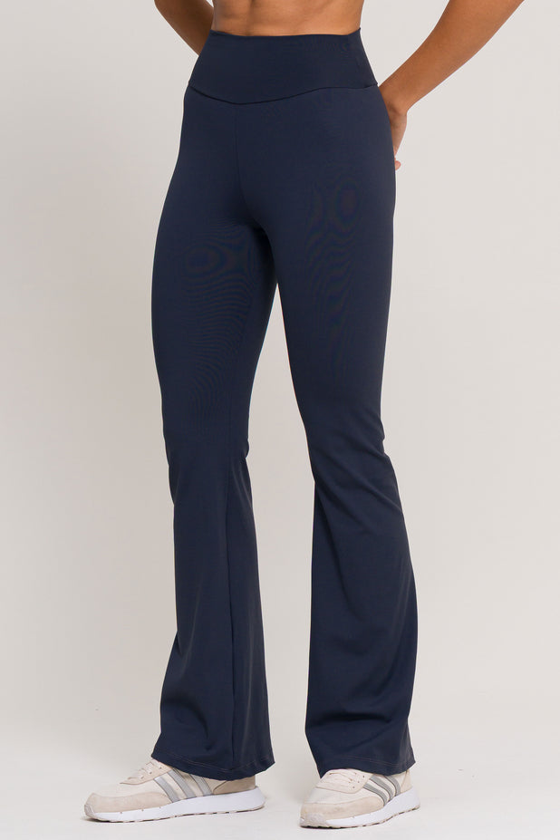 Calça Flare de Poliamida Chumbo