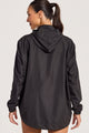 Jaqueta Corta Vento Alongada Preta