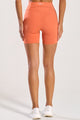 Bermuda com Bolso nas Costas Laranja