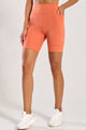 Conjunto Top e Bermuda com Bolso Laranja