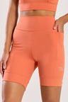 Bermuda com Bolso e Pala Laranja