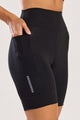 Conjunto Top e Bermuda com Bolso Preto
