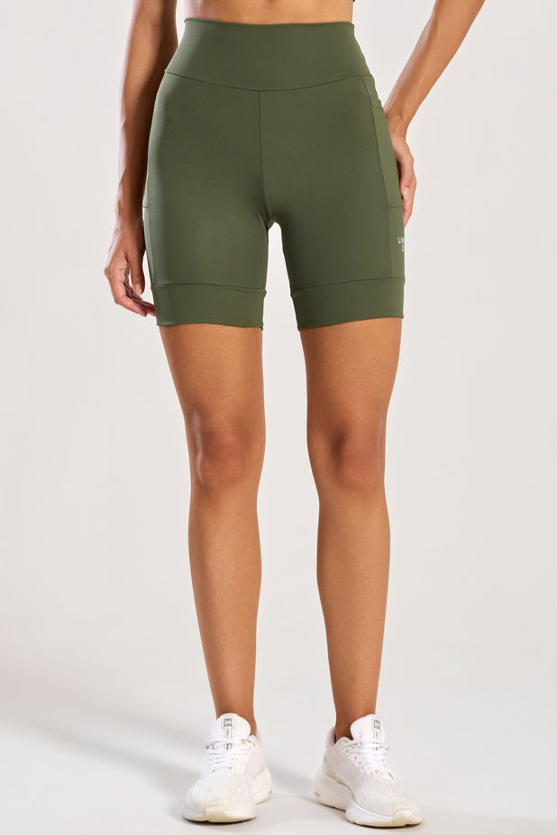 Bermuda com Bolso e Pala Verde