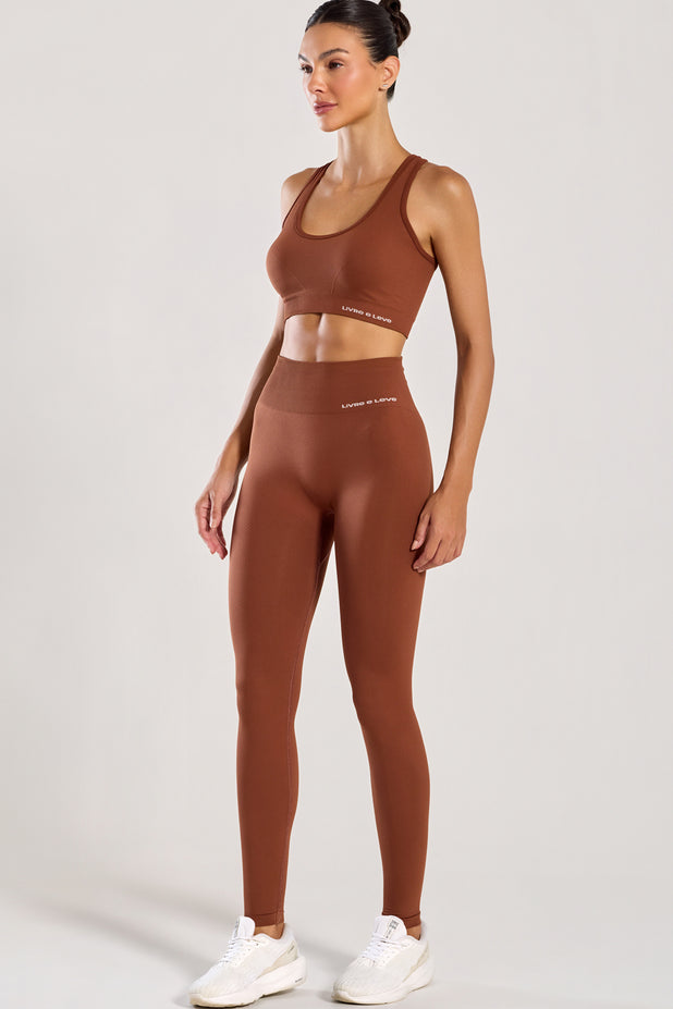 Conjunto Top Nadador e Legging Sem Costura Marrom
