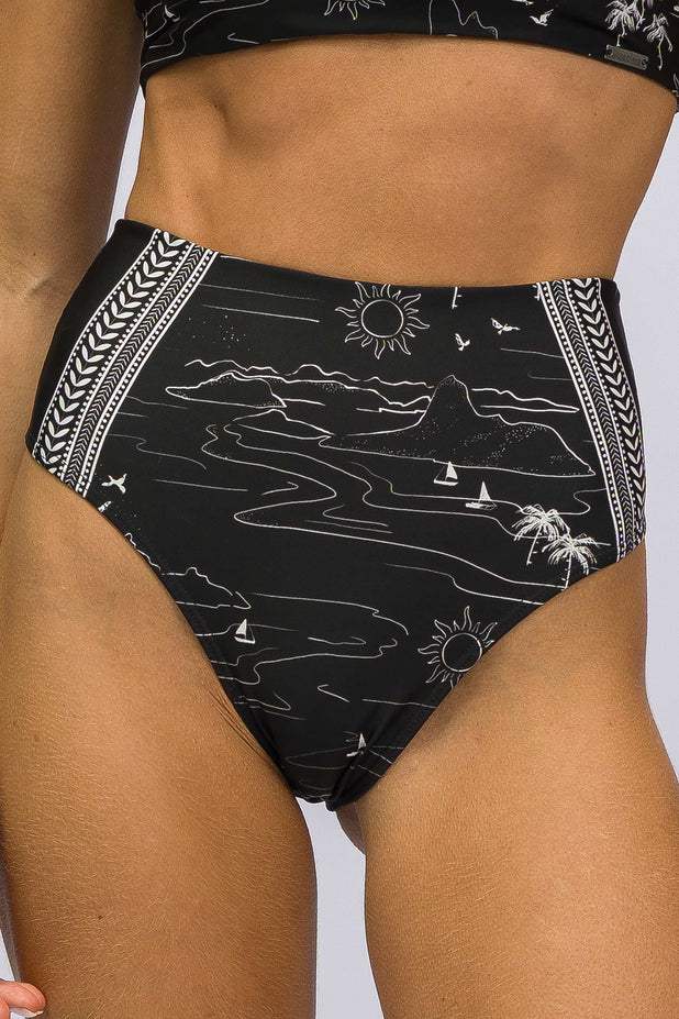 Biquíni Quadrado e Calcinha Hot Pants Horizonte