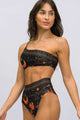 Biquini Top Ombro Só e Calcinha Hot Pants