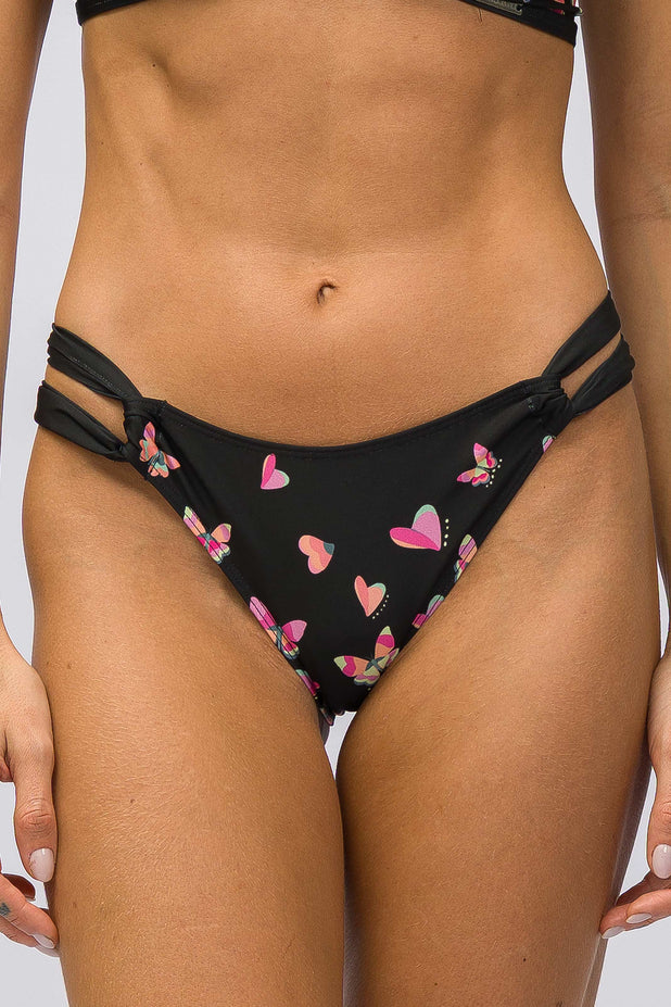 Calcinha com Lateral de 2 Tiras Sorte