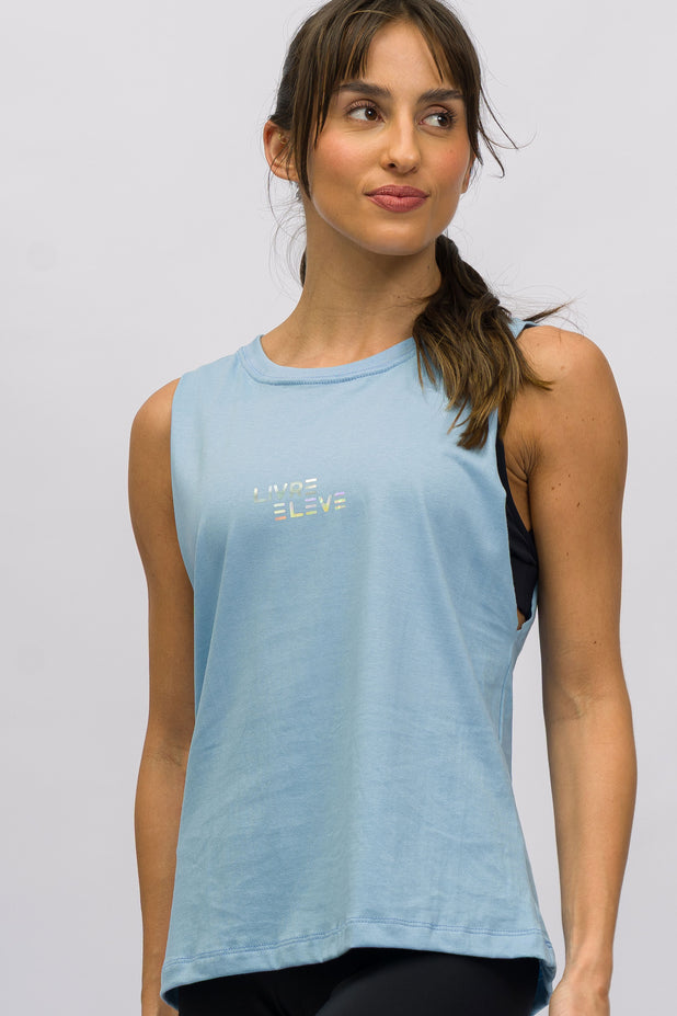 Regata Cavada Azul Livre e Leve