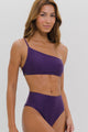 Biquíni Ombro Só e Calcinha Hot Pants Roxo