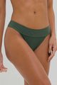 Calcinha Biquíni com Cós Verde