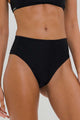 Biquíni Ombro Só e Calcinha Hot Pants Preto