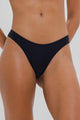 Calcinha Fio Duplo Asa Delta Preta