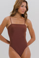 Maiô Decote Reto com Alcinha Marrom