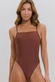 Maiô Reto com Alças Cruzadas Marrom