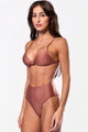 Top Biquini com Nó Frontal e Calcinha Hot Pants Bronze