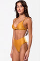 Top Biquini com Nó Frontal e Calcinha Hot Pants Amarelo