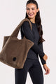 Bolsa Peluciada Marrom