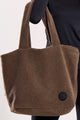 Bolsa Peluciada Marrom