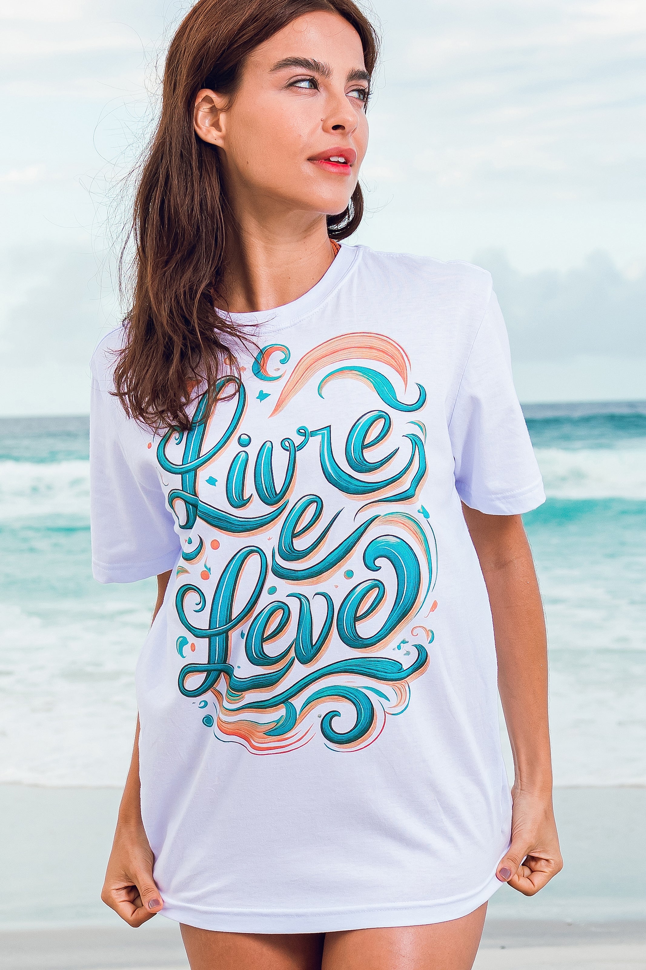 T-Shirt Branca Vibrações Leves