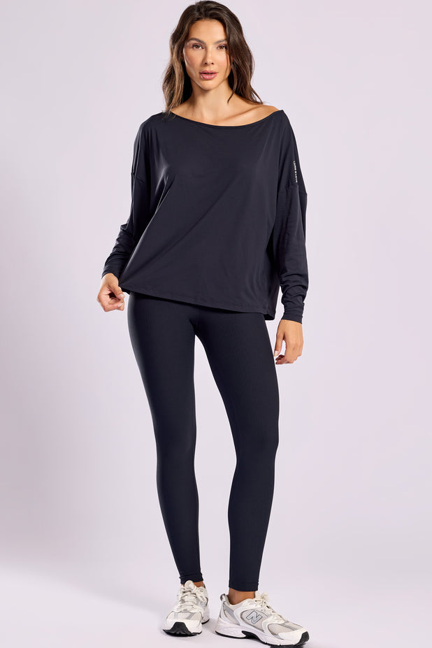 Blusa Manga Longa Ombro Caído Preta