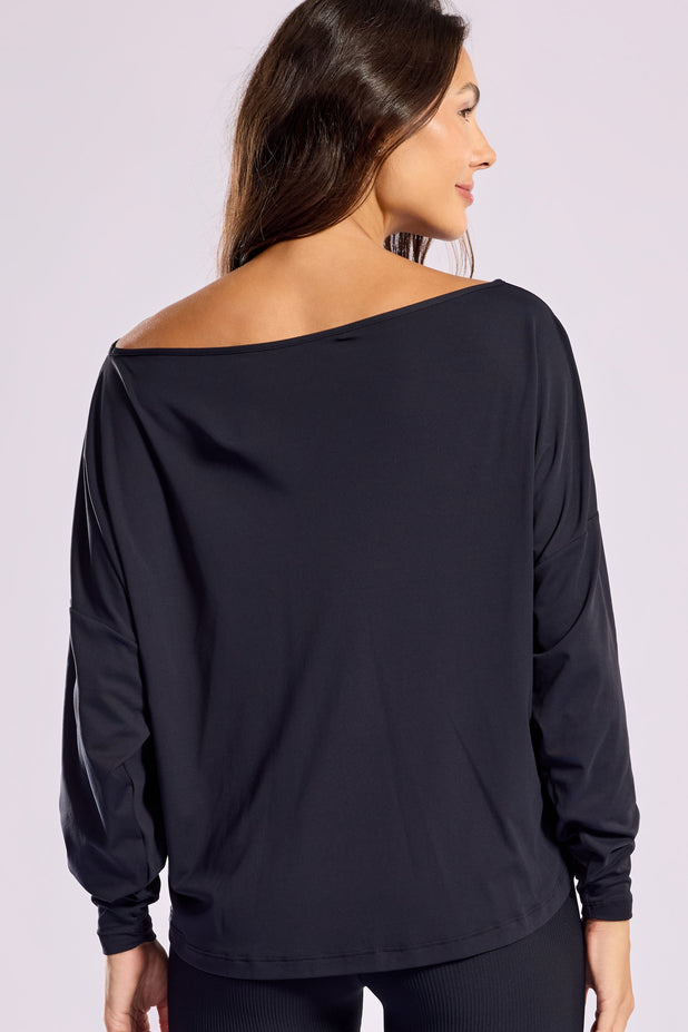 Blusa Manga Longa Ombro Caído Preta