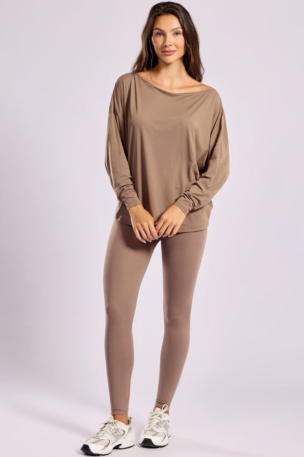 Blusa Manga Longa Ombro Caído Marrom Claro