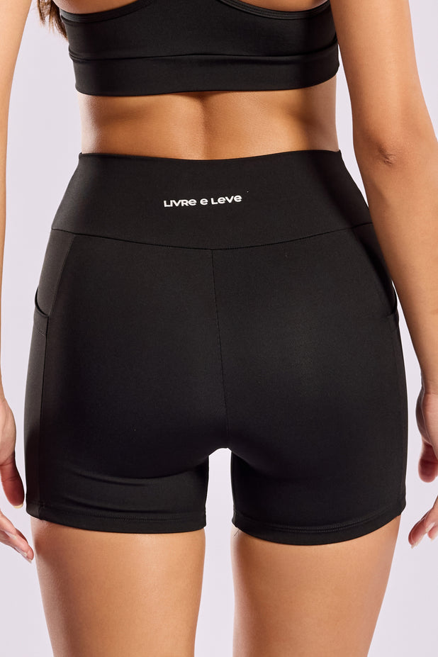 Short de Poliamida com Bolso Lateral Preto