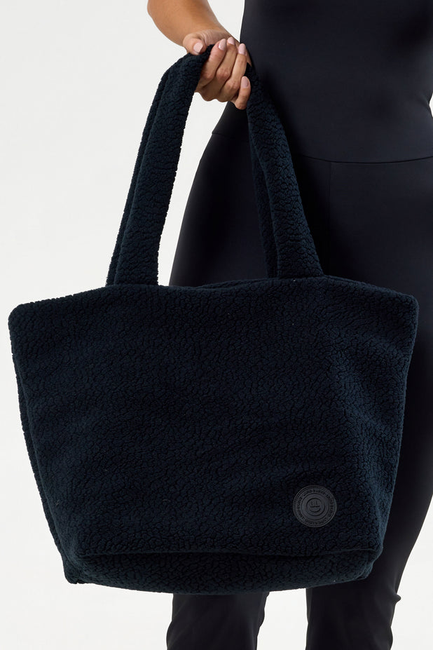 Bolsa Peluciada Preta