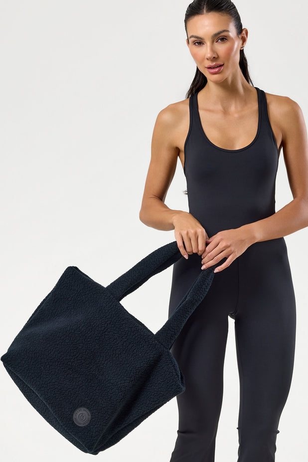 Bolsa Peluciada Preta