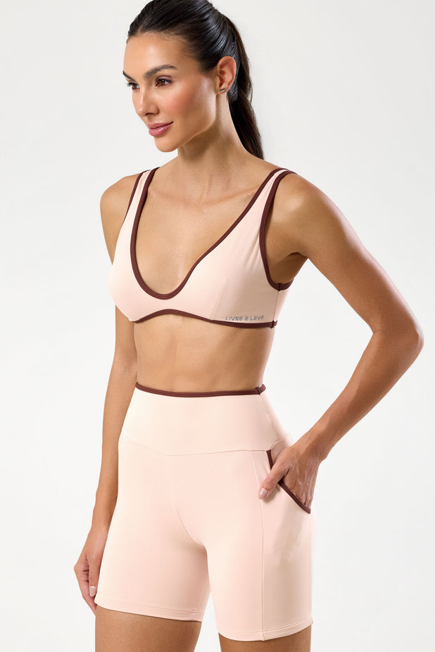 Conjunto Fitness Top Decote e Bermuda de Viés Bege