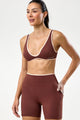 Conjunto Fitness Top Decote e Bermuda de Viés Marrom