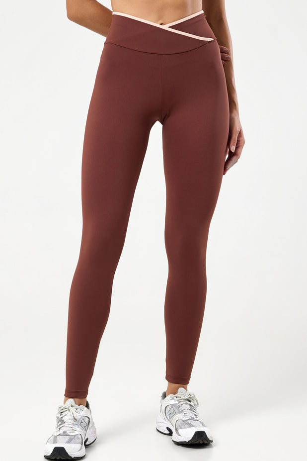 Legging com Cós Transpassado Viés Marrom