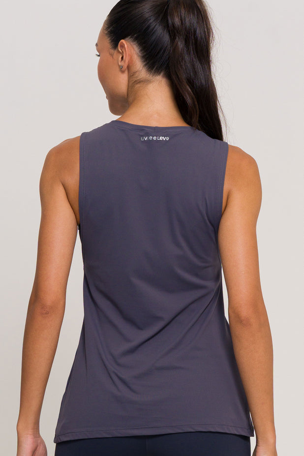 Regata Cavada de Poliamida Chumbo