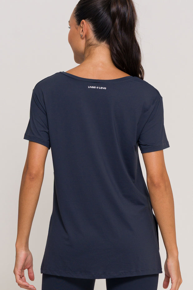 Blusa com Fenda na Lateral Chumbo