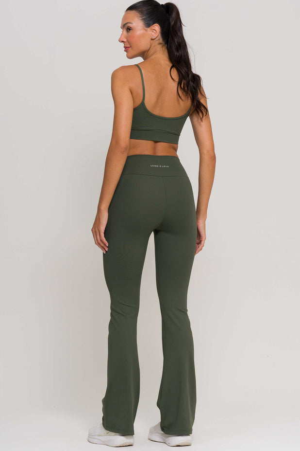 Conjunto Top Alcinha e Flare Poliamida Verde