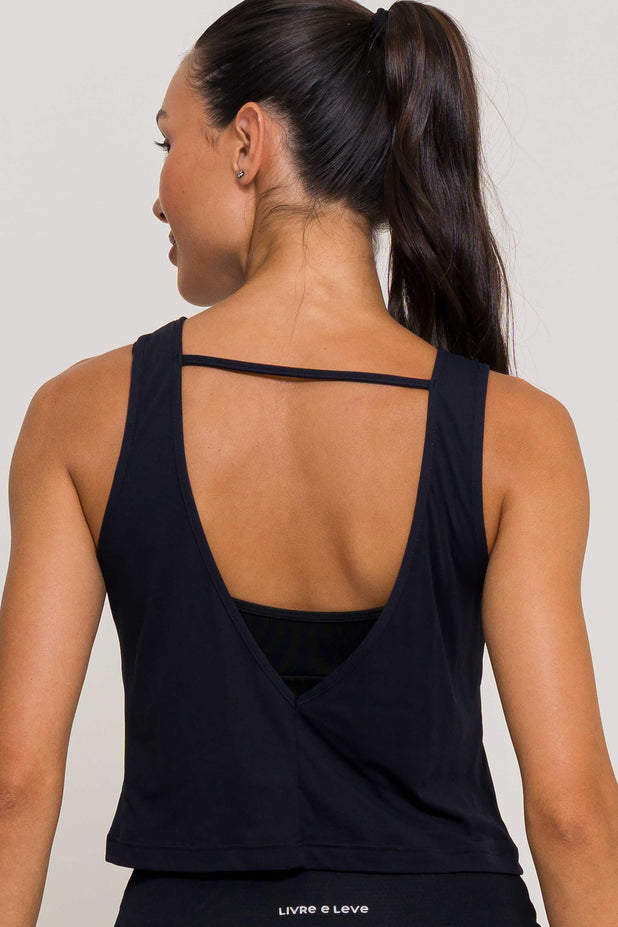 Regata Curta Detalhe Costas Preta