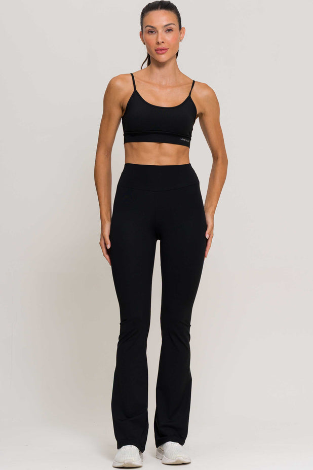 Calça Flare de Poliamida Preta